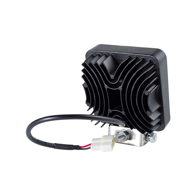 Lampe de travail carrée robuste à 9 LED IP67 002 pour véhicules industriels