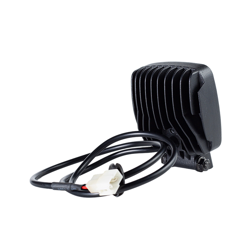 Lampe de travail robuste à 6 LED IP67 003 pour véhicules industriels