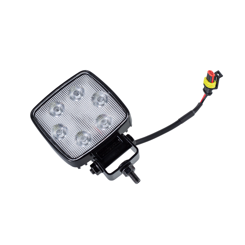Lampe de travail robuste à 6 LED IP67 002 pour véhicules industriels