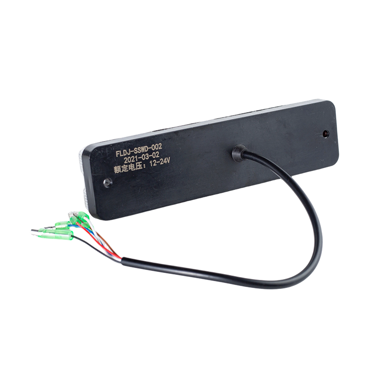 FLDJ-SSWD-004 IP65 5W DC12-24V Feu arrière combiné à LED 3 couleurs intégré