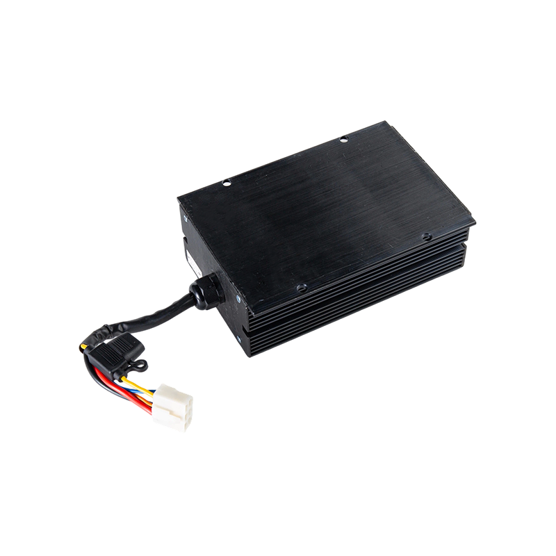 Module abaisseur de tension DC-DC pour véhicule, chariot élévateur à large entrée, haute efficacité, sortie Stable IP65, anti-poussière, résistant à l'huile, DC48V